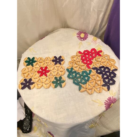Set of 2, Vintage Wooden Beaded Trivets/Hot Pads, 1 round(ish), 1 rectangular. - Picture 2 of 12